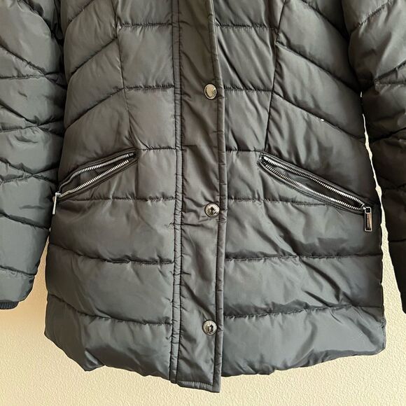 London Fog Faux Fur Trim Hooded Down Puffer Coat - Picture 9 of 10